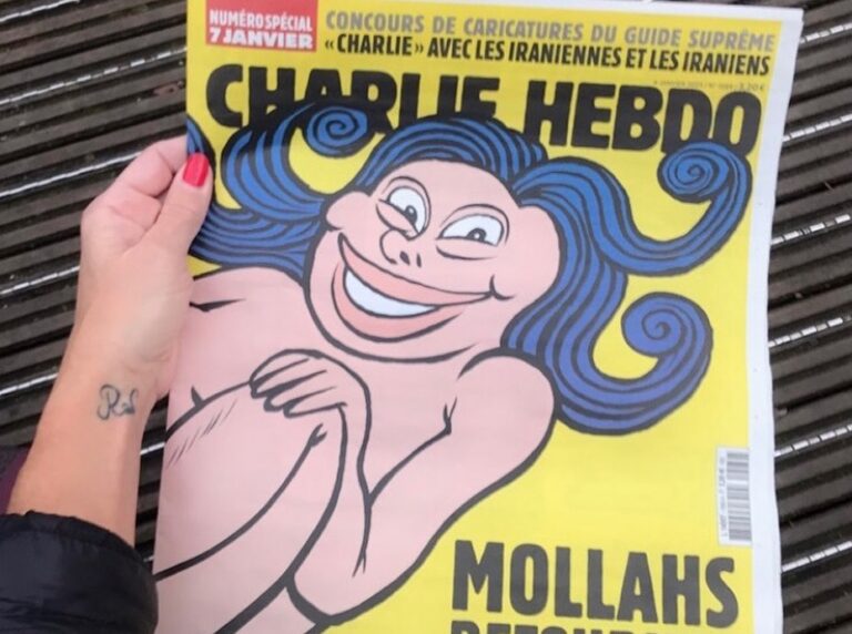 “Charlie Hebdo” provokon sërish: Mullahë kthehuni nga keni ardhur (foto)