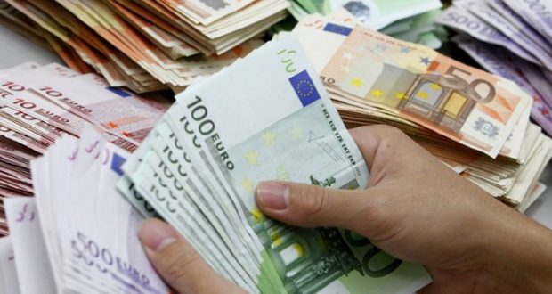 Forcohet Leku, Euro drejt kufirit të 104 lekëve